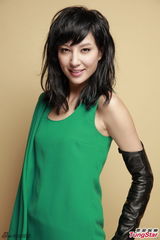 组图：郑希怡与男友共生死 演绎事业着陆内地