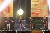 高清组图：SHINee2NE1等出演粉红Play演唱会