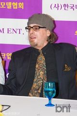 组图：美国歌手Leif Garrett将举办首尔演唱会