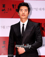 组图：金强宇等出席新片《钱的味道》发布会