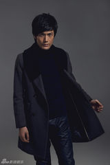 组图：季裕哲艺术写真彰显贵族风情