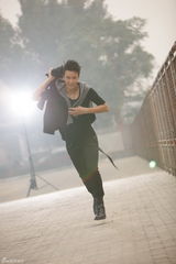 组图：巫迪文EP写真曝光 大方裸露“健康男色”