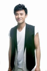 组图：蒋毅写真出炉 新锐偶像锋芒毕露展时尚魅力