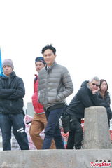 组图：张智霖未收劲歌邀请 计划新年办签唱会