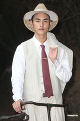 组图：阮经天首次复古装扮 侯孝贤调侃钮承泽演技差