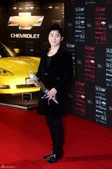 组图：韩国SIA时尚颁奖举行 张东健获大奖