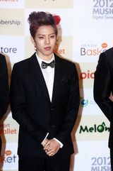 高清组图：韩团2NE1Beast等亮相Melon音乐颁奖礼