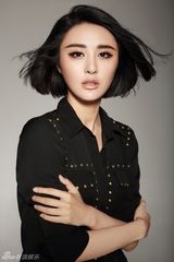 组图：火凤凰甘露性感写真演绎百变俏丽