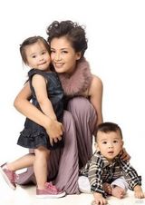 组图：刘涛私密温馨家庭照曝光 儿女双全秀幸福