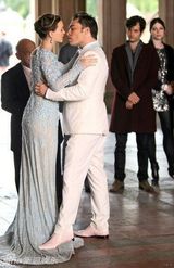 组图：《绯闻女孩》浪漫婚照 BC终成眷属