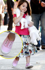 组图：好莱坞潮童萌孩 盘点小苏瑞8款可爱美鞋