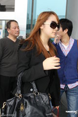 组图：Wonder Girls赴台录节目 素颜现身墨镜遮面