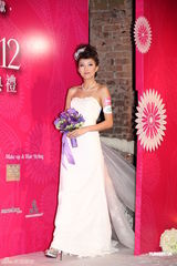 组图：陈嘉桓诸葛紫岐盛装亮相婚礼杂志颁奖礼