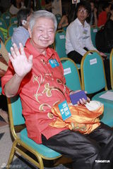 组图：陈嘉桓台湾化身咖啡葡萄大使