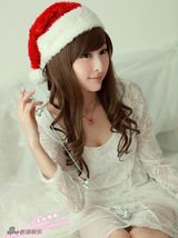 幻灯图集：小龙女彤彤化身圣诞宝贝 秀蕾丝装