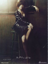 幻灯图：尹恩惠登新加坡杂志封面