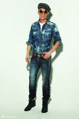 组图：区宁登《男人装》 时尚帅气尽显英伦风范