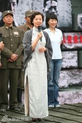 幻灯图：《中国远征军》开机 黄志忠柯蓝从恨到爱