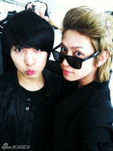 策划：卖萌耍宝手册揭秘 嘟嘴吐舌扮萝莉