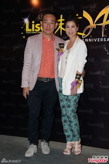 组图：林保怡出席活动曝邓萃雯演戏压力大