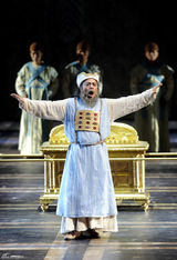 组图：多明戈中国首秀歌剧 大剧院演《纳布科》