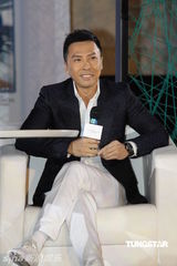 组图：甄子丹欲挑战喜剧片 将回港入组拍摄新戏