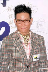 组图：周秀娜等众星性感出席活动 否认出席富豪饭局