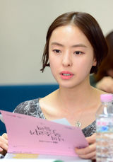 高清图：李钟硕亮相《听见你的声音》台词排练