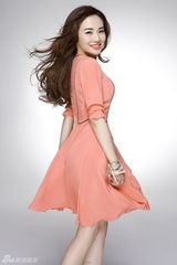 组图：孟茜初夏写真曝光 纯美婉约气质出众