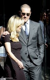 高清组图：奥斯卡影后威瑟斯彭星光大道留名