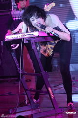 高清组图：韩庚代言粉丝尖叫 尚雯婕王栎鑫等助阵