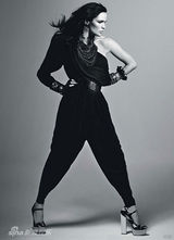 幻灯图集：詹妮弗-加纳登杂志封面 秀熟女美感