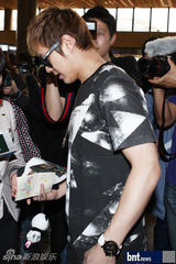 组图：FT等赴日本参加《MCountdown HelloJapan》