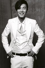 组图：朱亚文最新时尚写真曝光 硬汉变身雅痞