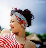 组图：韩雯雯沙滩明媚写真尽显夏日激情