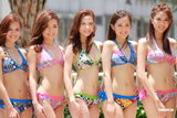 组图：2011港姐泳装示人 众佳丽丰胸美臀抢镜