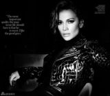 组图：詹妮弗-洛佩兹吊带红裙登杂志封面