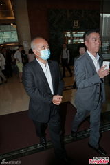 郭晶晶疑临盆在即 汤珈铖郑家纯现身(图)