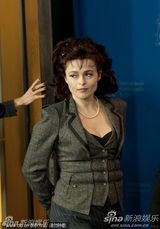 高清组图：《吐司》发布会 女星海伦娜干练助阵