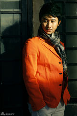 组图：张浩天阳光写真集充满温暖气息