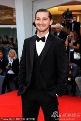 组图：罗伯特雷德福白衣潇洒 希亚-拉博夫黑装帅气