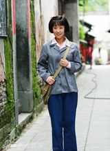 组图：电视剧《雷锋》将上星 苗圃饰演养猪劳模