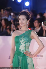 组图：上视节红毯女星竞艳 刘涛裸背刘诗诗鲜亮