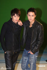 幻灯图集：阮经天赵又廷拍MV 斗演技比身材玩暧昧