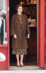 幻灯图：温丝莱特离婚后首部作品出演单身母亲