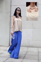 组图：练束梅夏日街拍第二弹 糖果色秀可爱