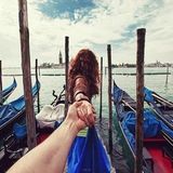 Follow Me写真微博走红:牵你爱世界