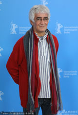 组图：《闭幕》发布 帕纳西红毛衣喜庆亮相