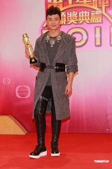 组图：黄宗泽获非凡风采男艺员奖