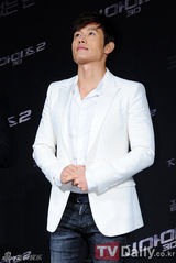 组图：朴信惠昌珉等助阵《特种部队2》VIP首映